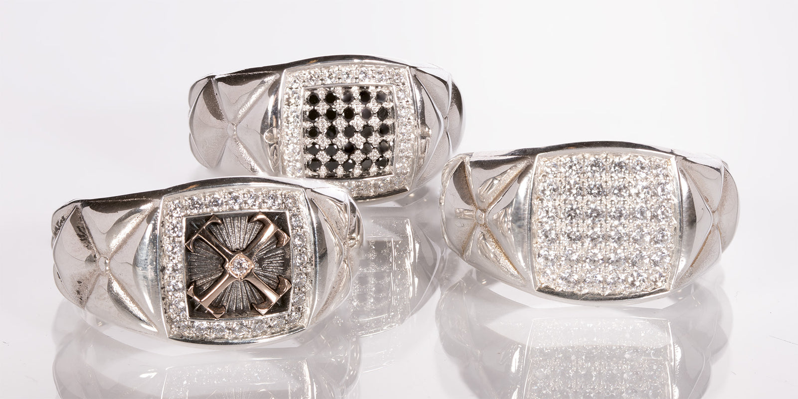 Miesten sormuksissa on nyt kokoa ja näköä