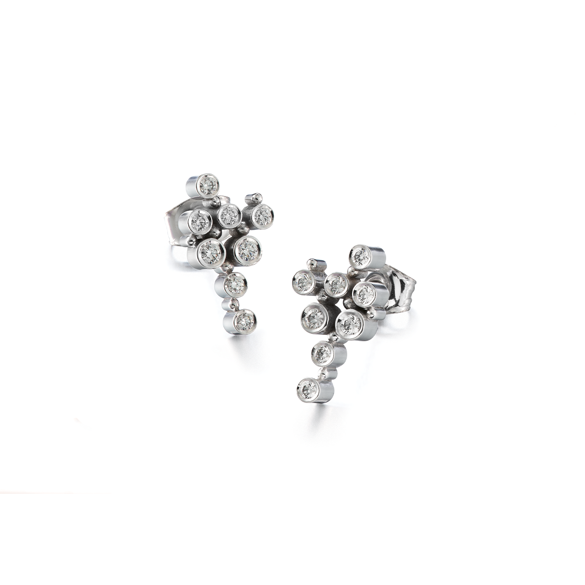 Juuret - Roots: Diamond earrings 0.36 ct