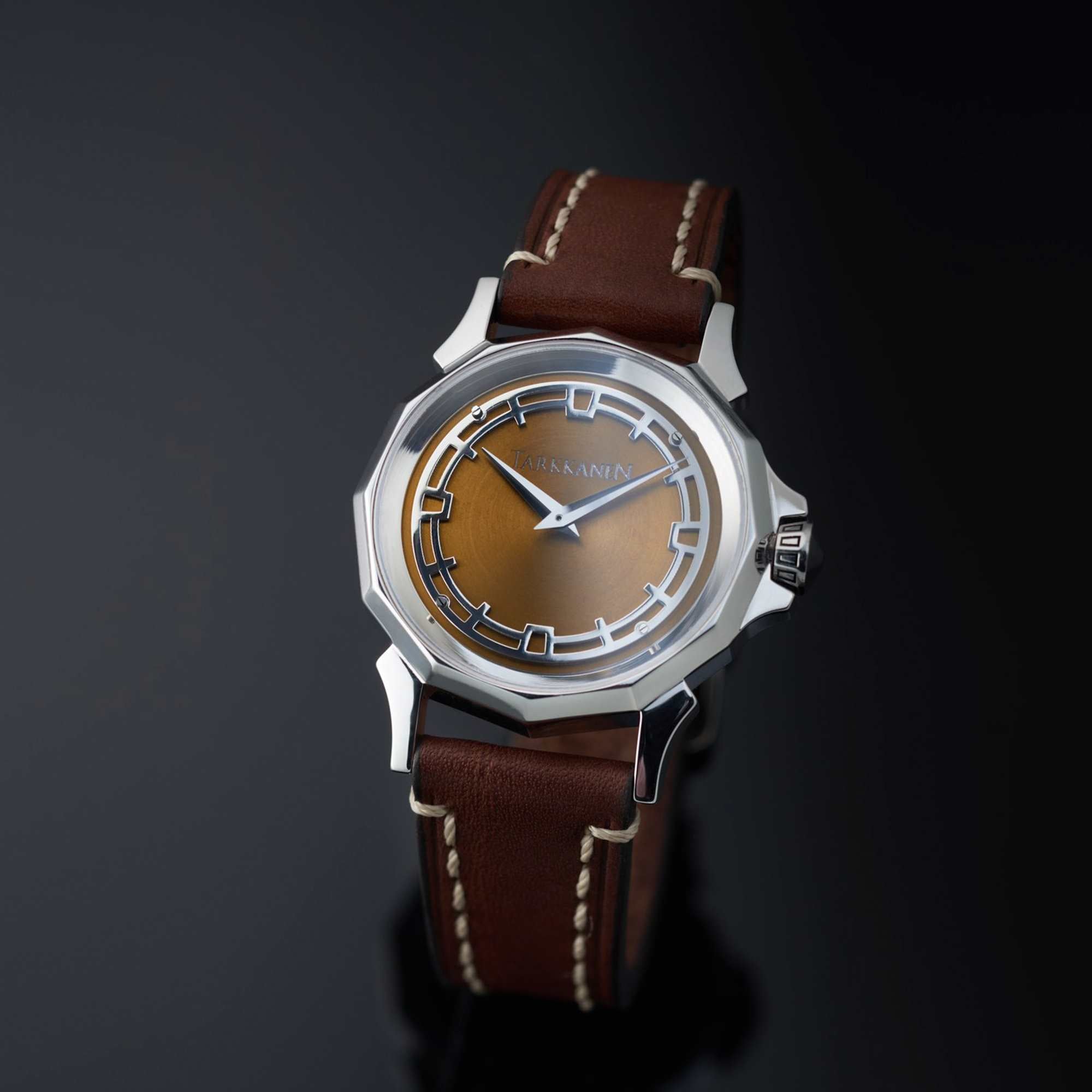 Upeamuotoinen Limited Edition XZN-kello