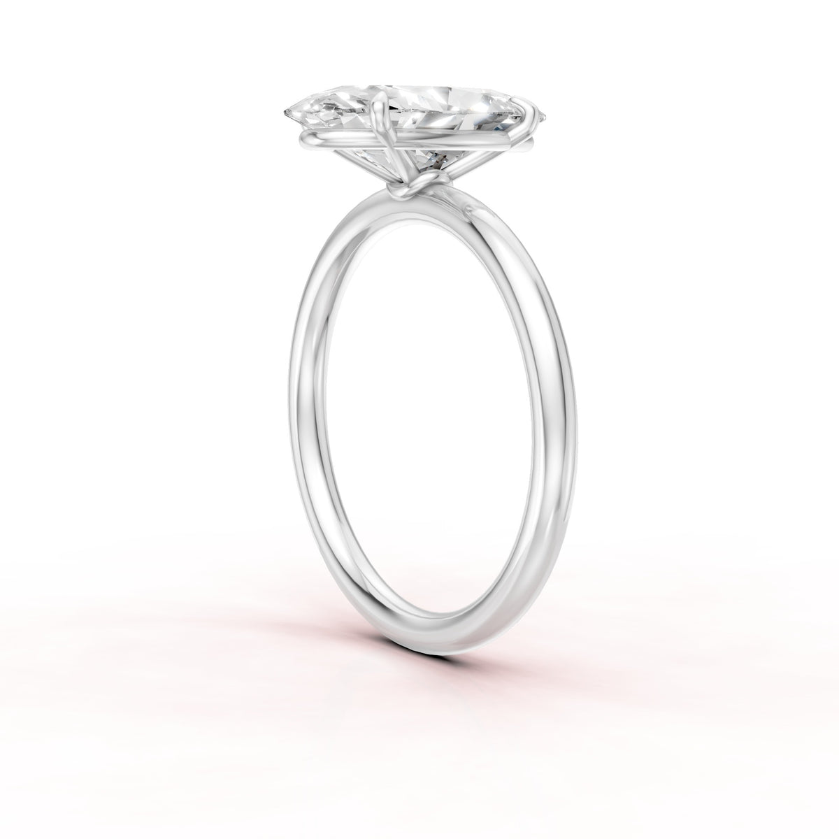 Valkokultainen Movaali Timanttisormus