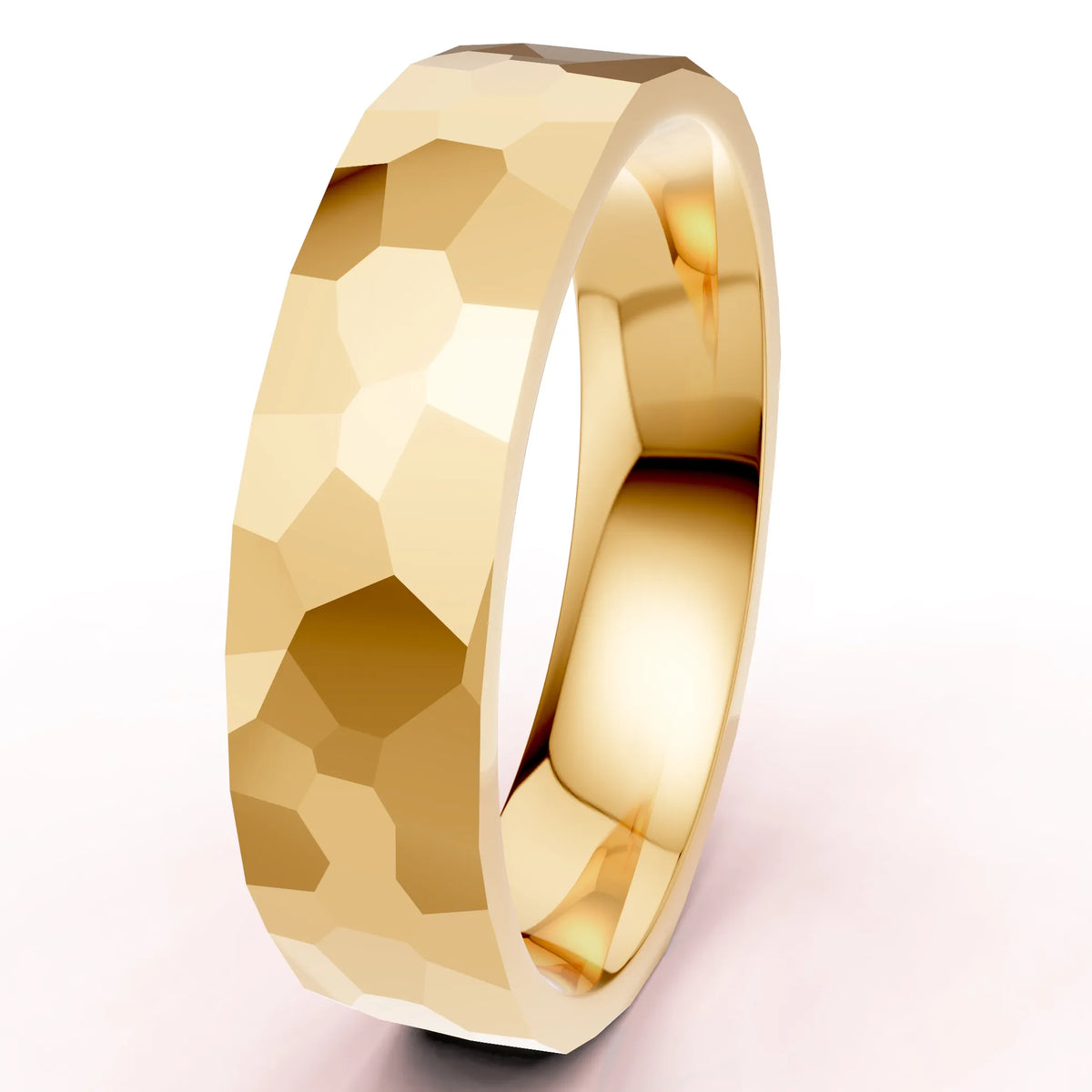 Käsin taottu miestensormus | Keltakulta