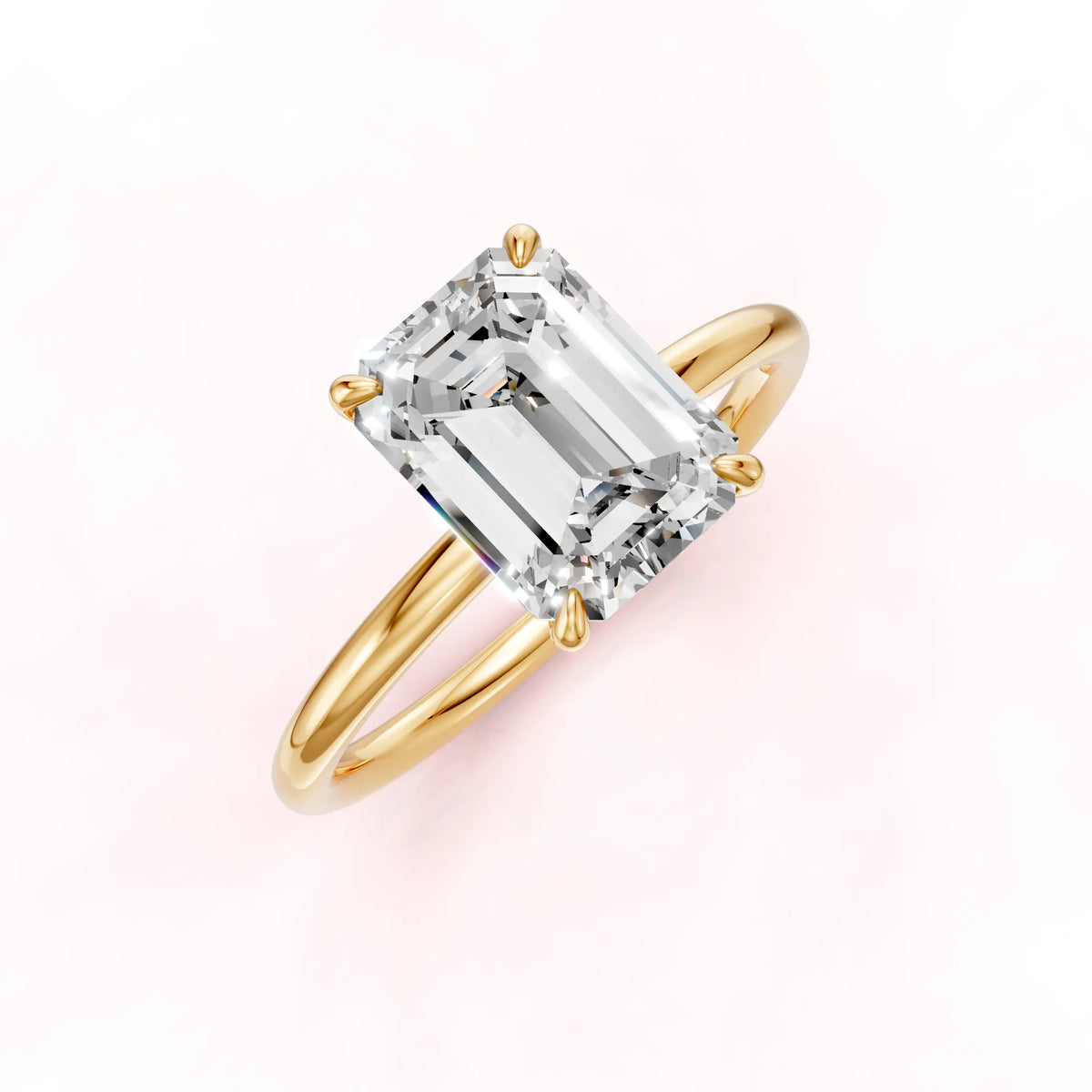 Keltakultainen Emerald Timanttisormus