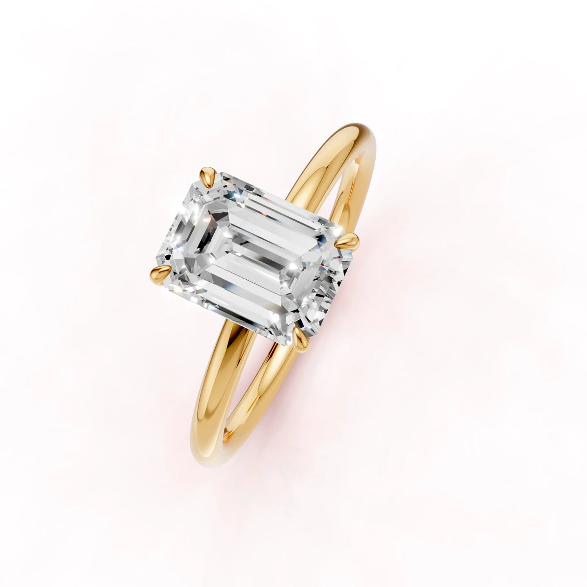 Keltakultainen Emerald Timanttisormus