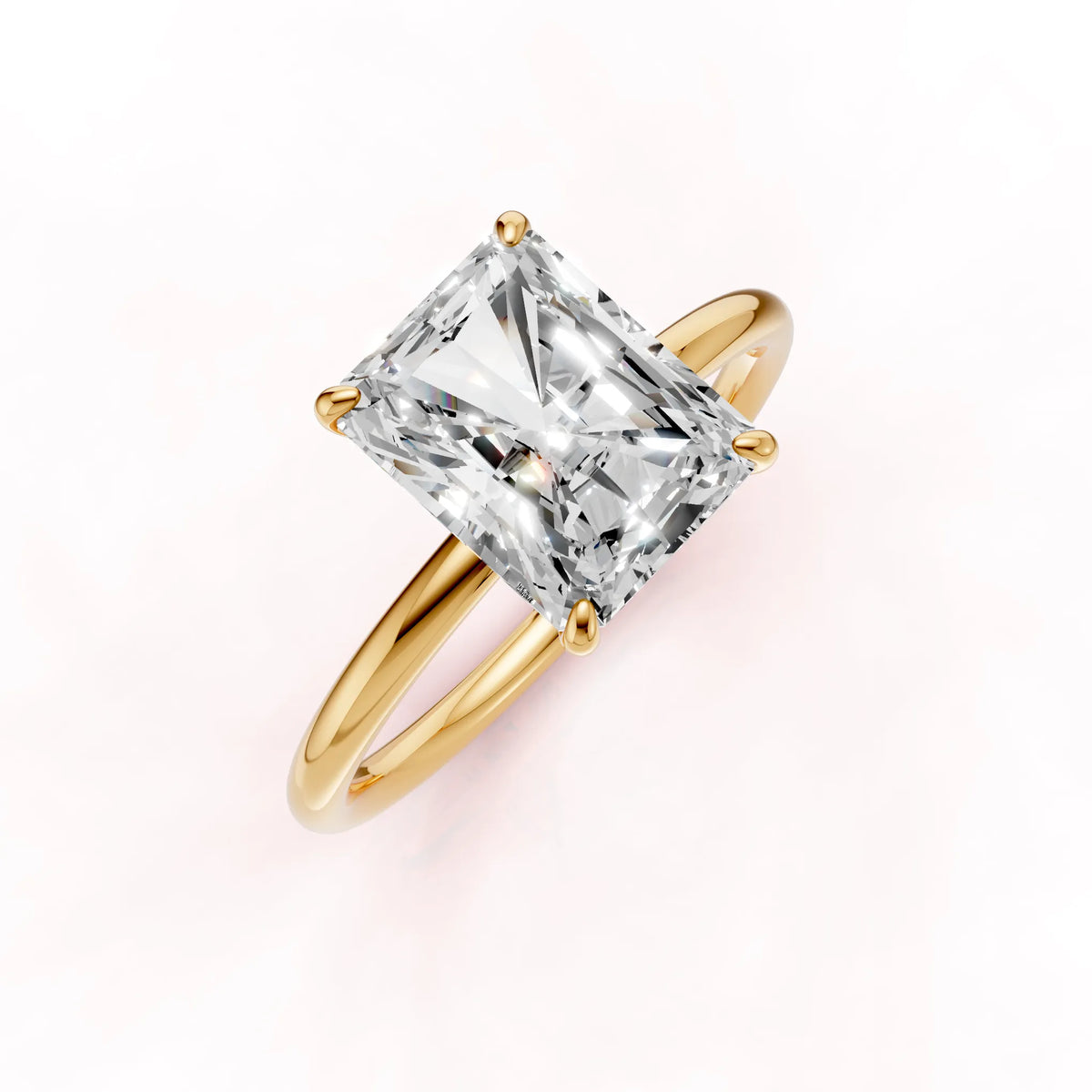 Keltakultainen Radiant Timanttisormus