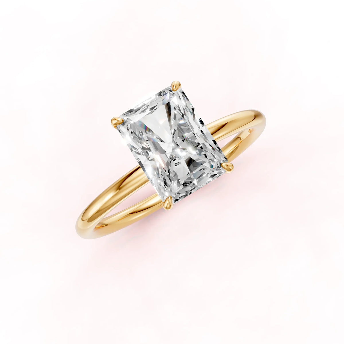 Keltakultainen Radiant Timanttisormus