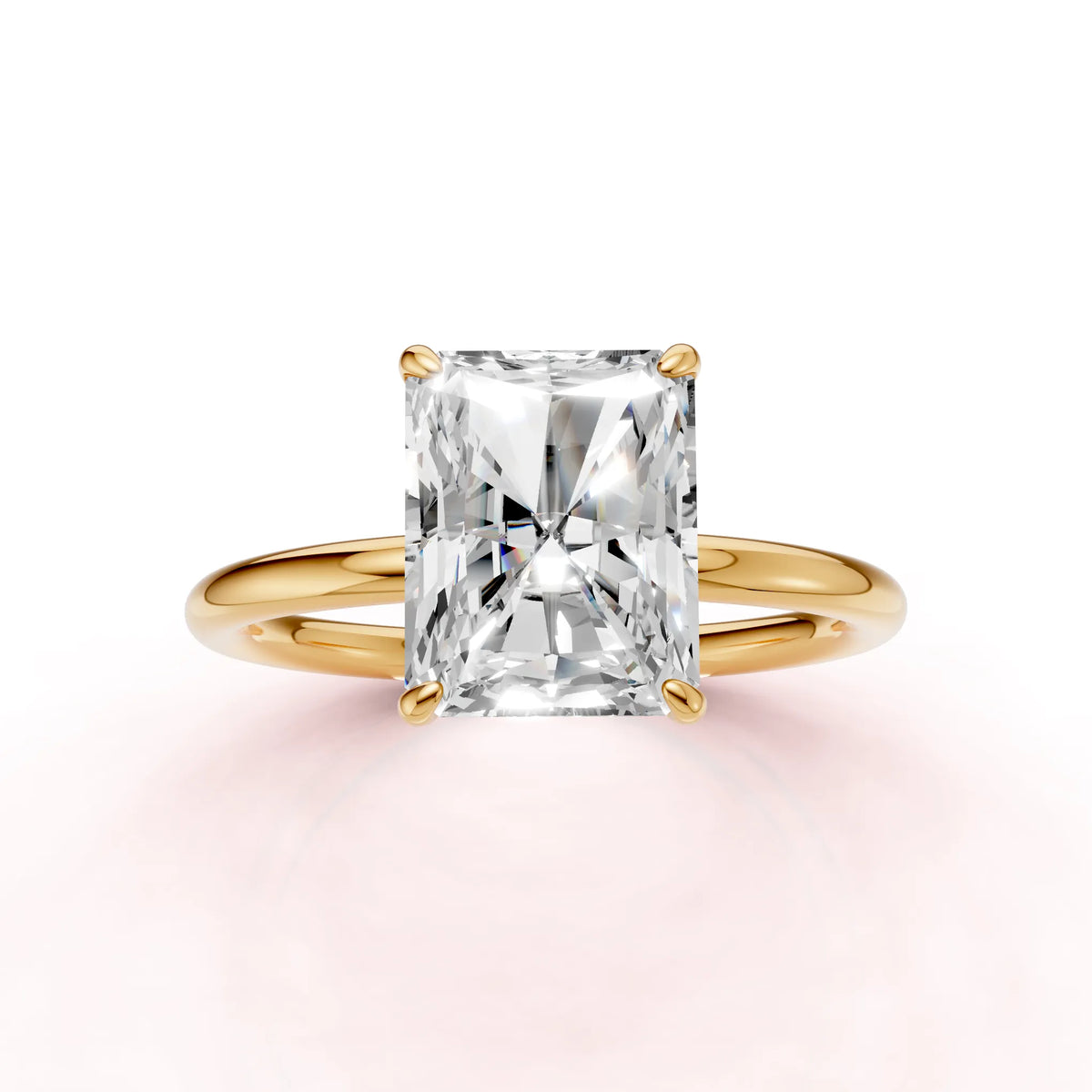 Keltakultainen Radiant Timanttisormus