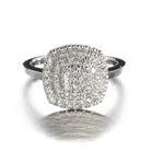 Upea cushion-muotoon istutettu Carmosier-timanttisormus 0,52 ct platinarungolla